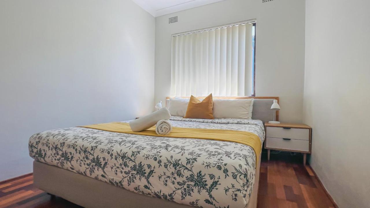 Carlton 3 Beds Unit - Free Parking Apartment Sydney Bagian luar foto