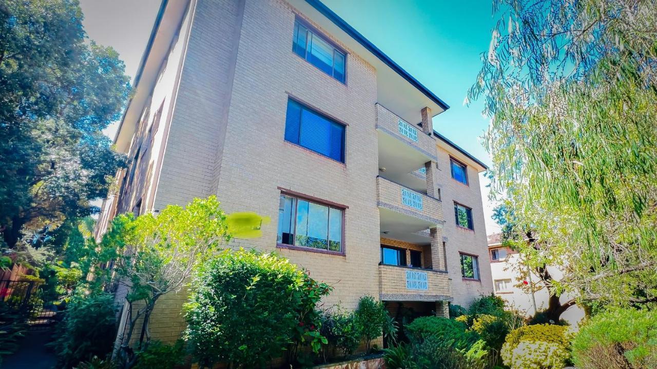 Carlton 3 Beds Unit - Free Parking Apartment Sydney Bagian luar foto